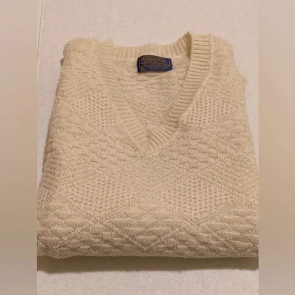 Vintage Pendleton 100% Virgin Wool Vest Men's XL Pullover V Neck Retro Cream